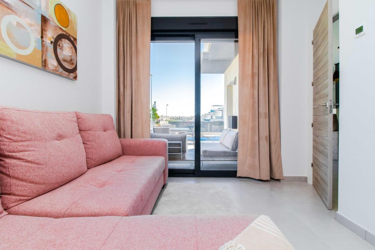 Villa De Lujo Con Piscina Οριουέλα Εξωτερικό φωτογραφία
