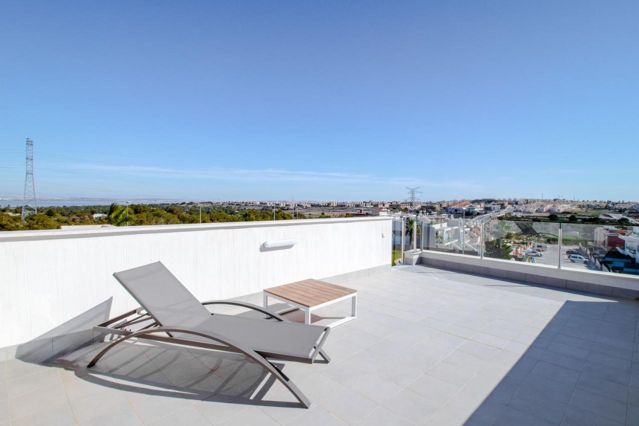Villa De Lujo Con Piscina Οριουέλα Εξωτερικό φωτογραφία