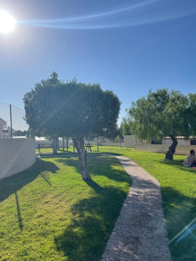 Villa De Lujo Con Piscina Οριουέλα Εξωτερικό φωτογραφία